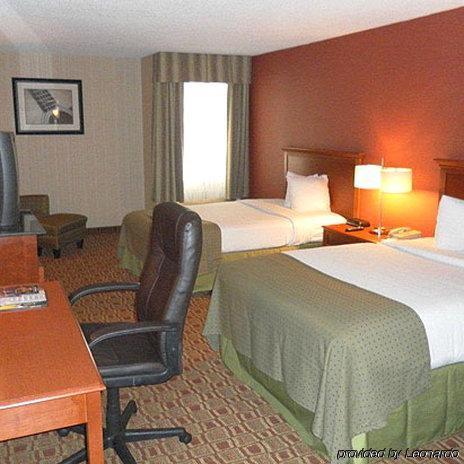 Clarion Hotel & Suites Conference Center Memphis Airport Ruang foto