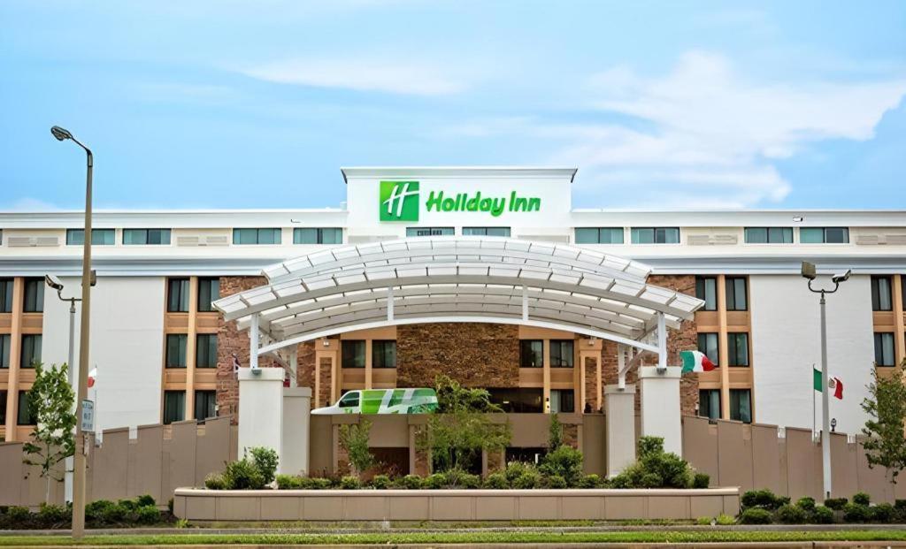Clarion Hotel & Suites Conference Center Memphis Airport Bagian luar foto