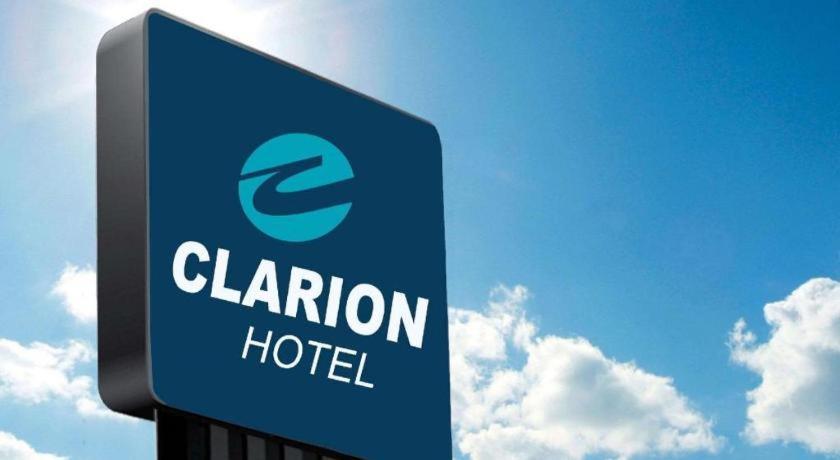 Clarion Hotel & Suites Conference Center Memphis Airport Bagian luar foto