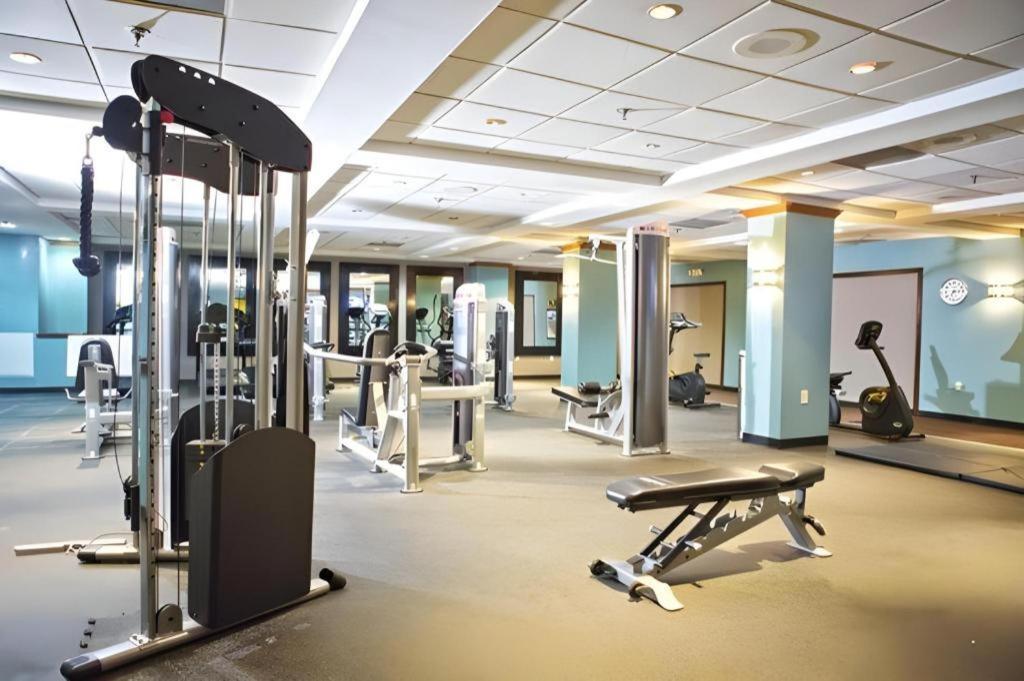 Clarion Hotel & Suites Conference Center Memphis Airport Bagian luar foto